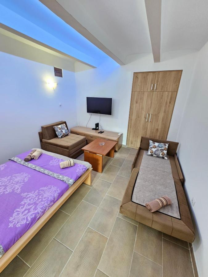 Booking Apartments Alone 1 Βελιγράδι Εξωτερικό φωτογραφία
